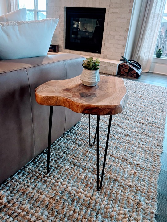 Wood Side Table, Nightstand, Plant Stand 20.5 Tall，Unique desktop