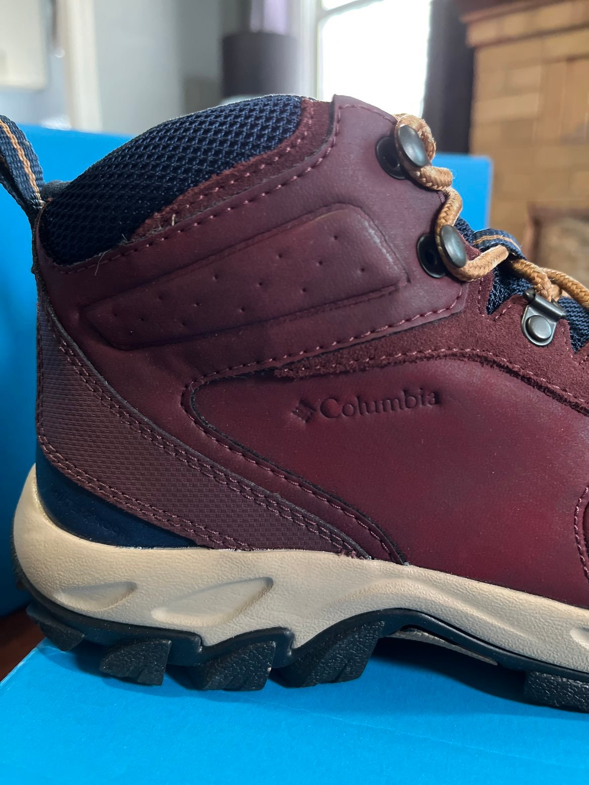 Columbia hiking boots for men - detail