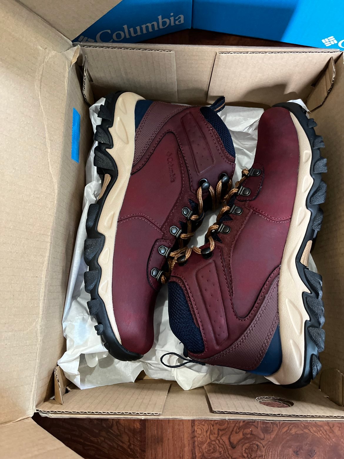 Columbia hiking boots for men - detail