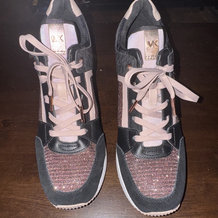 Michael Kors Women's Georgie Trainer Black Rose Size 9.5