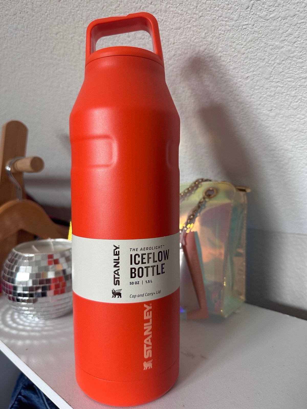 New Stanley 50 ounce ICEFLOW™ BOTTLE WITH CAP AND CARRY+ LID Tigerlily