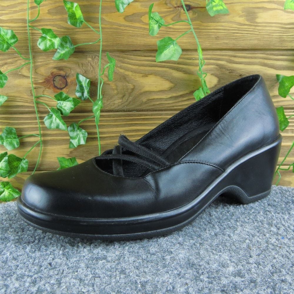 Dansko Women Clog Shoes Size 40 Medium Black Leather Slip On