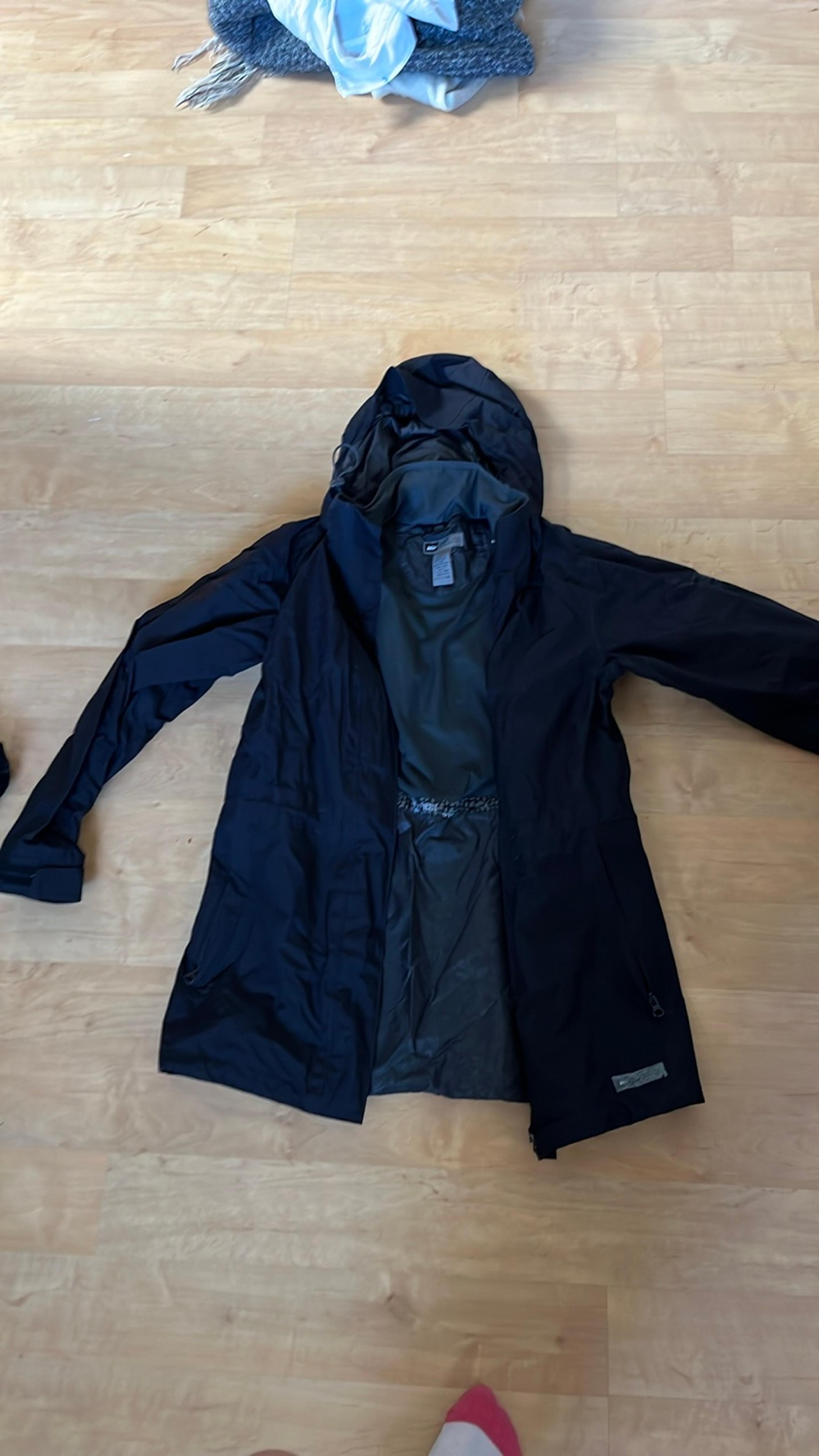 REI women’s black waterproof shell jacket size XS