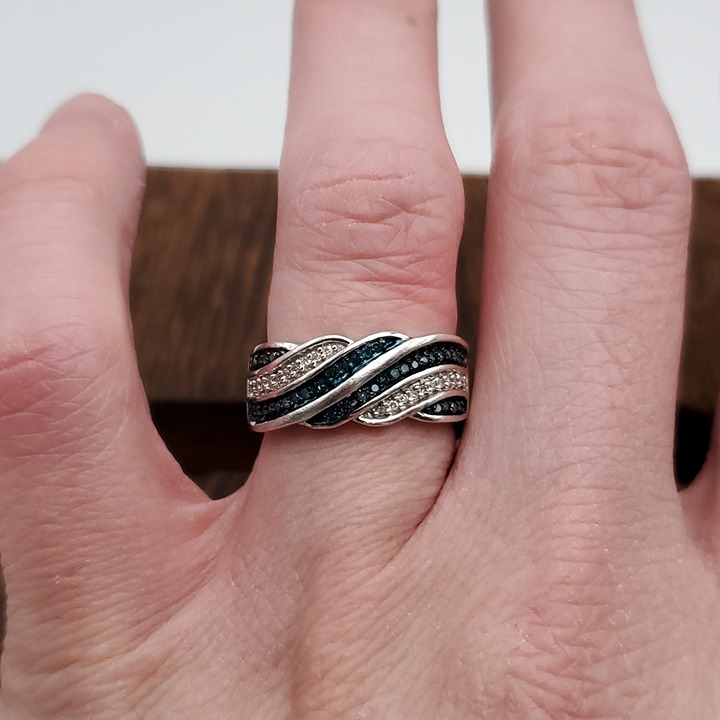Size 6 925 Sterling Silver Blue And Clear Genuine Diamonds Ring