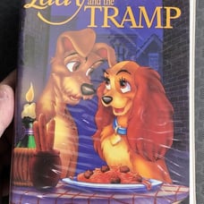 Walt Disney's Lady and the Tramp Black Diamond VHS The Classics Edition Red Sig
