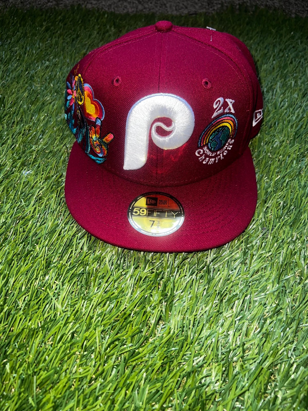 Philadelphia Phillies New Era Red 2x Champions Groovy Hippie 59FIFTY HAT 7 3/8