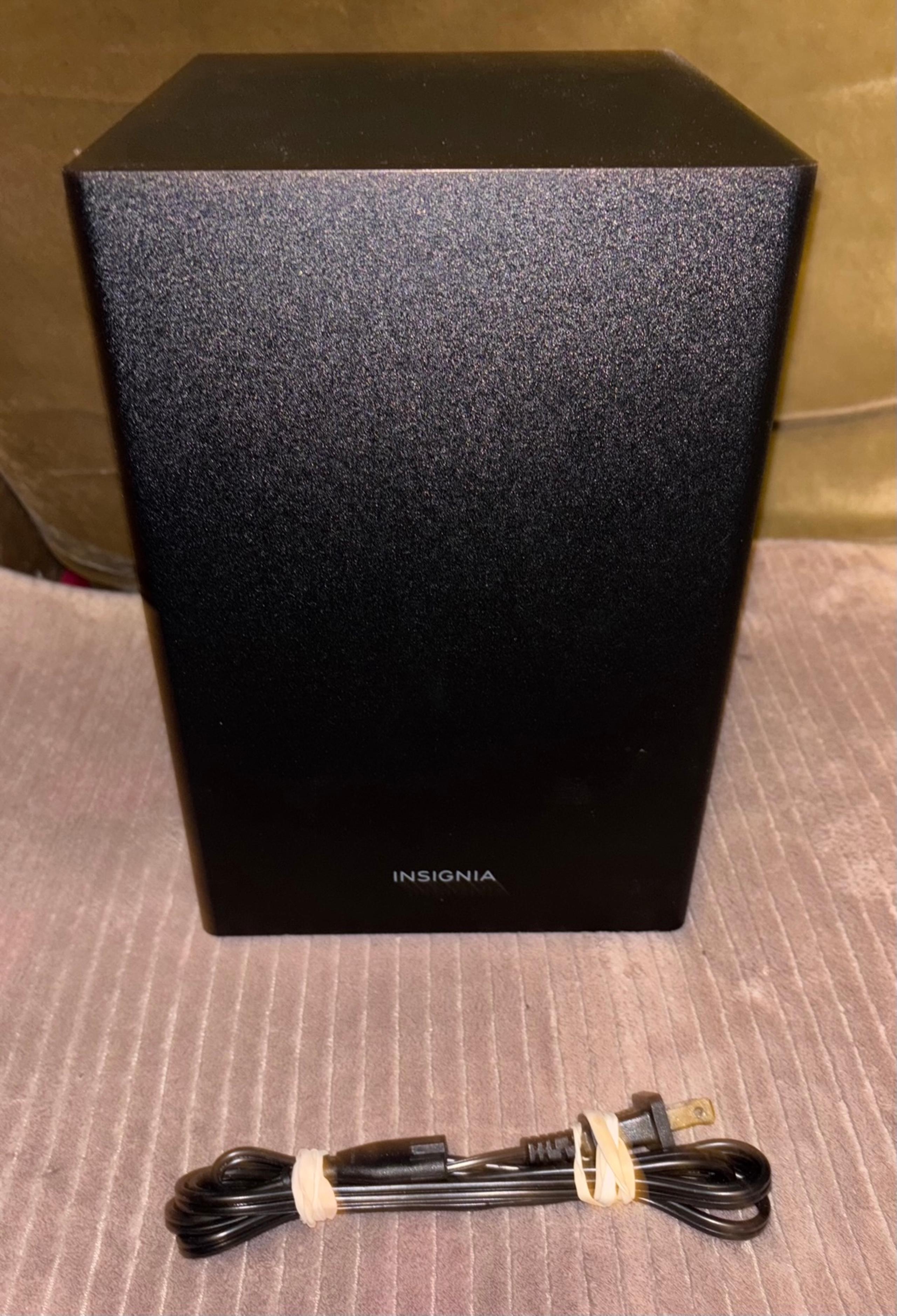 INSIGNIA WIRELESS BLUETOOTH SUBWOOFER, MODEL NS-SBAR21F20, PRE-OWNED, LIKE NEW