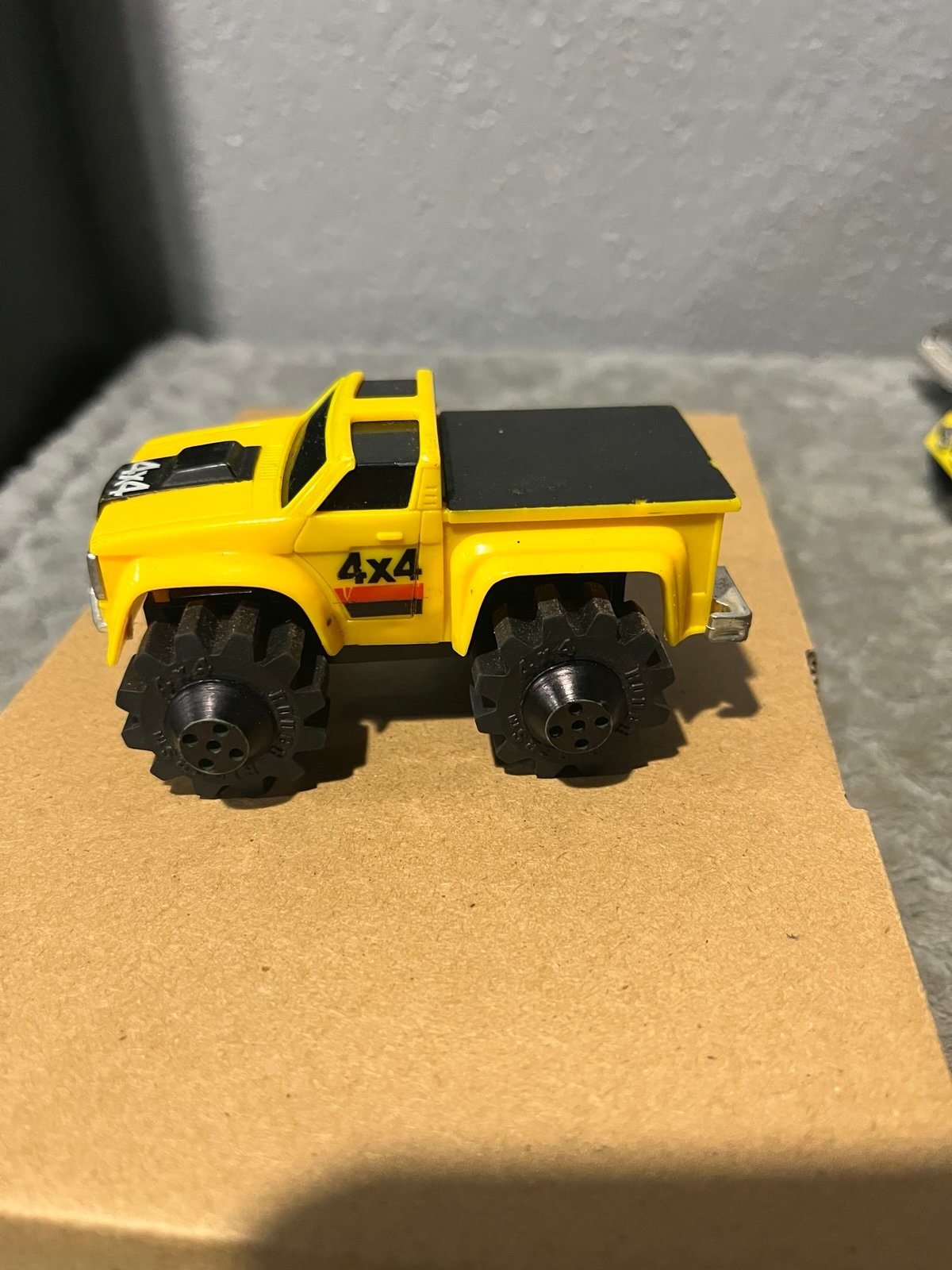 LJN Rough Riders 4 x 4 Yellow Pick Up Truck Runs And Lights Up