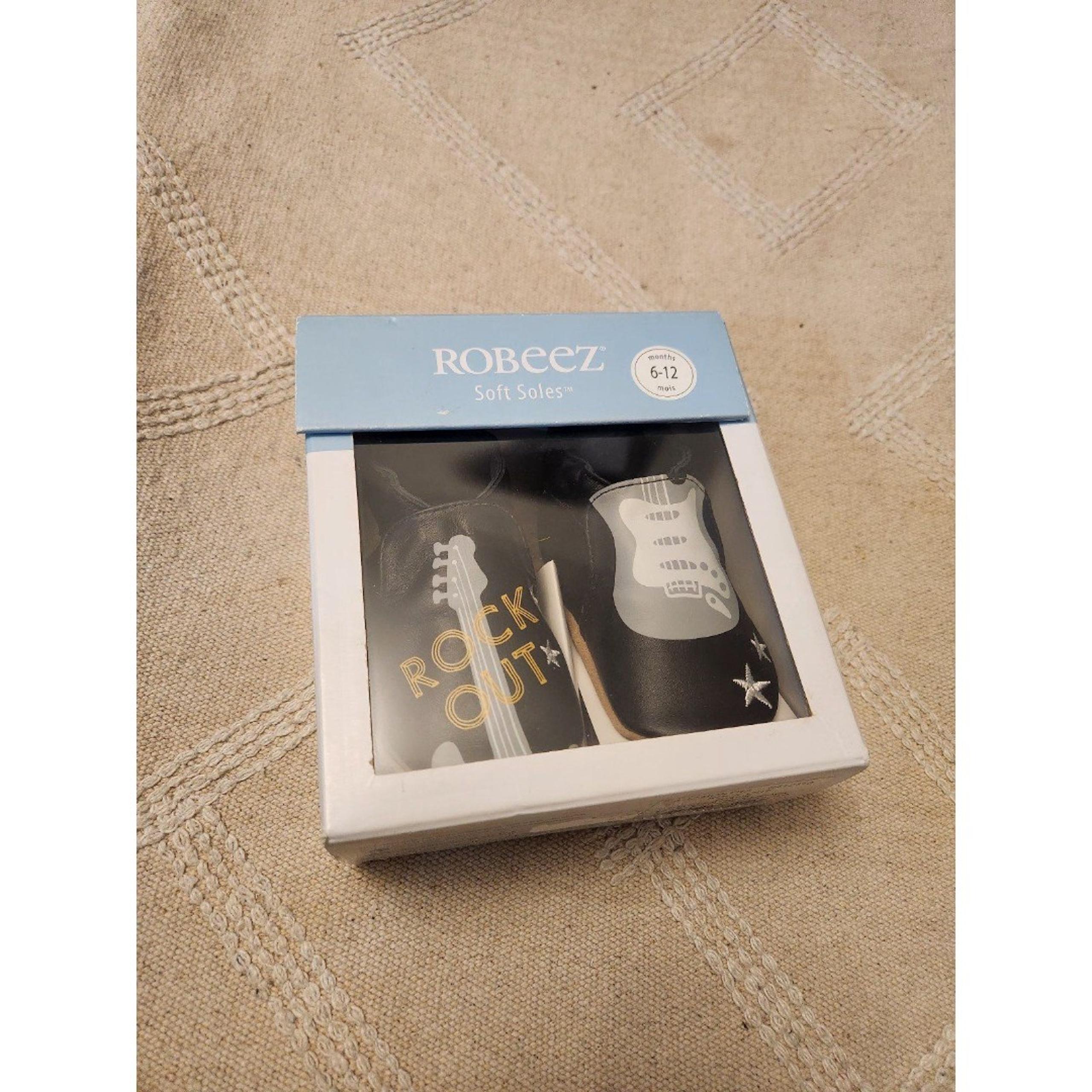 Robeez leather moccasins Size 6-12m Guitar