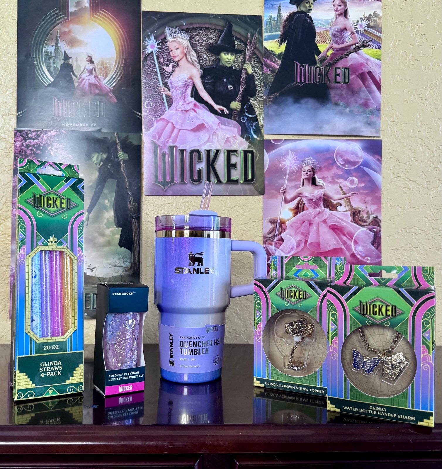 Stanley Glinda for Good 20 oz cup with accessories!!