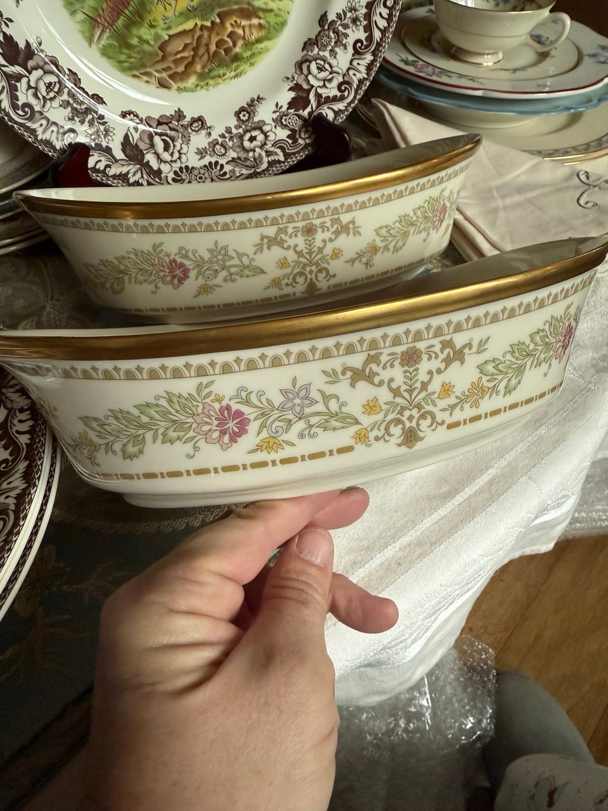 Lenox Castle Garden Pair of 11” Oval Serving bowls near mint