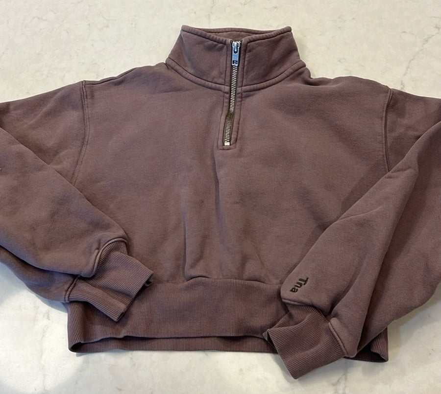 Aritzia TNA Cozy Fleece Perfect 1/4 Zip-up Neckline Mauve Sweatshirt Size XS