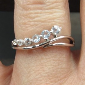 Size 6.5 10K White Gold Clear Topaz Ring