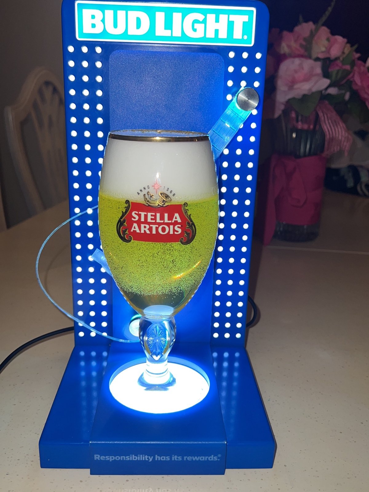Bud Light neon light beer holder guitar with fake beer in Stella glass
