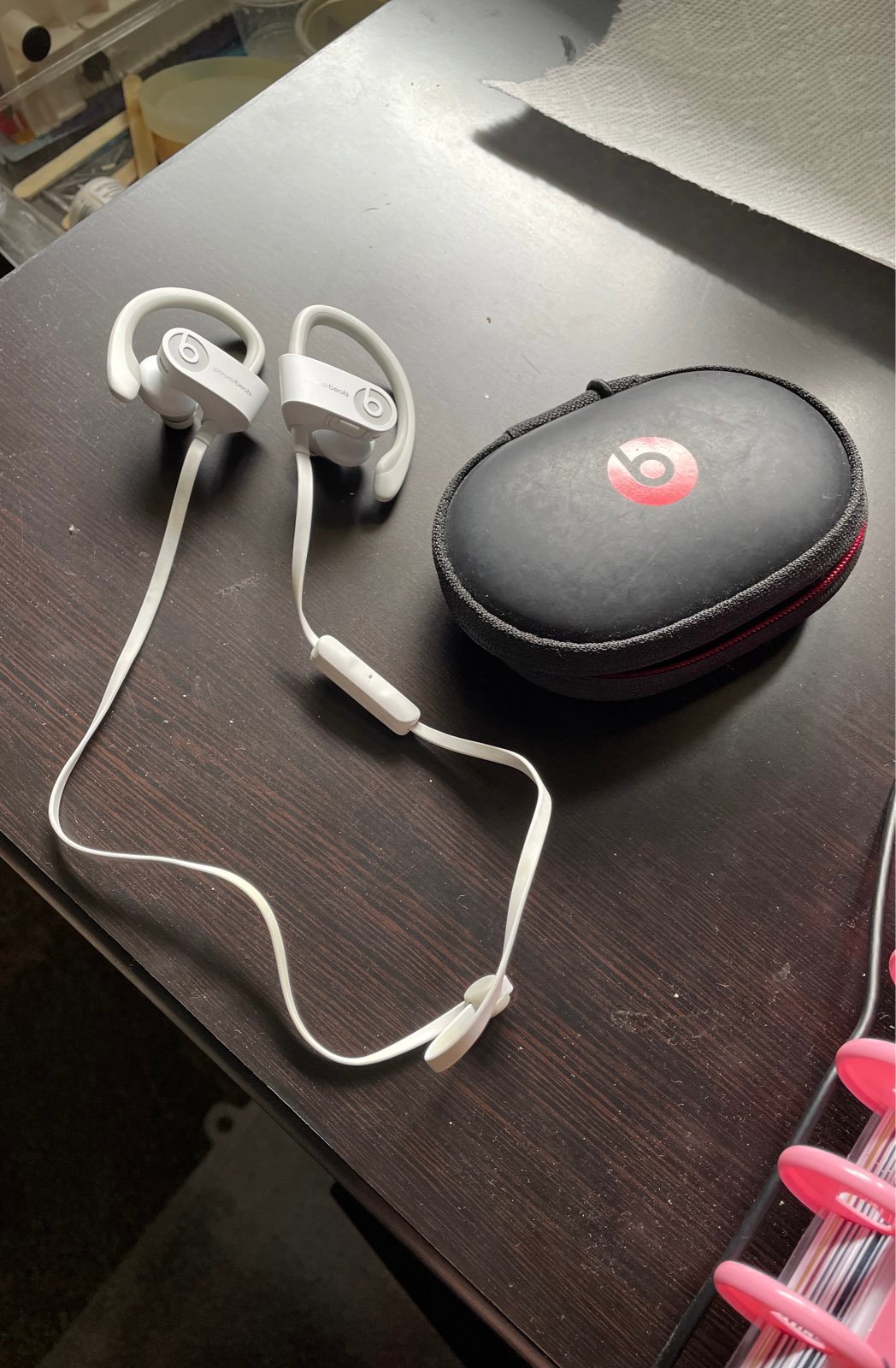 Beats by Dr. Dre Powerbeats2 Wireless in White