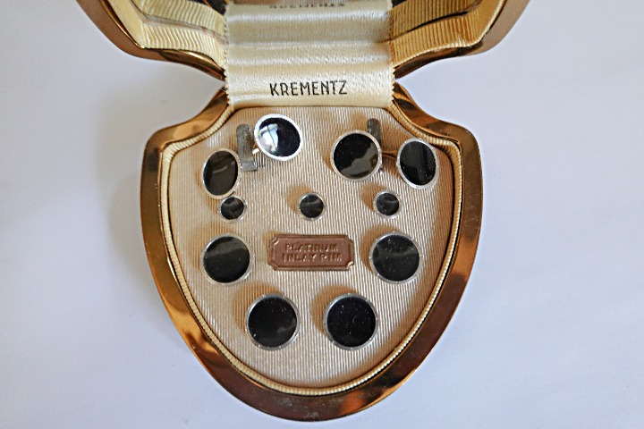Antique Gold and Onyx with Platinum Inlay Rims Complete Set