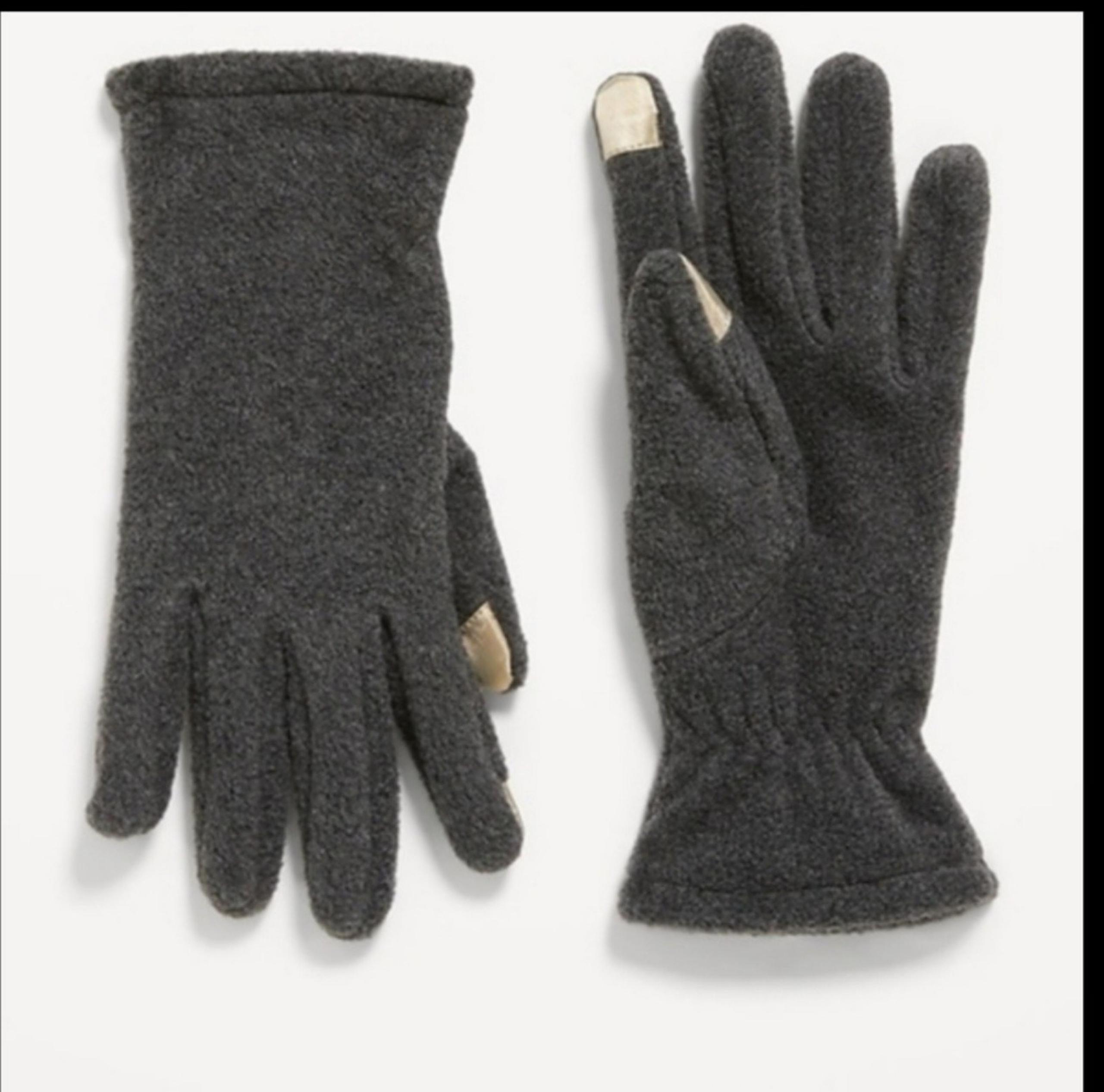 Performance gloves 2 pairs Grey and black.