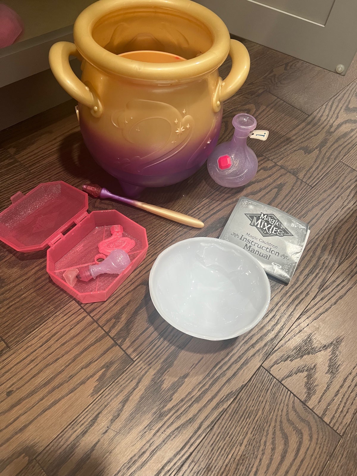Magic Mixies Cauldron