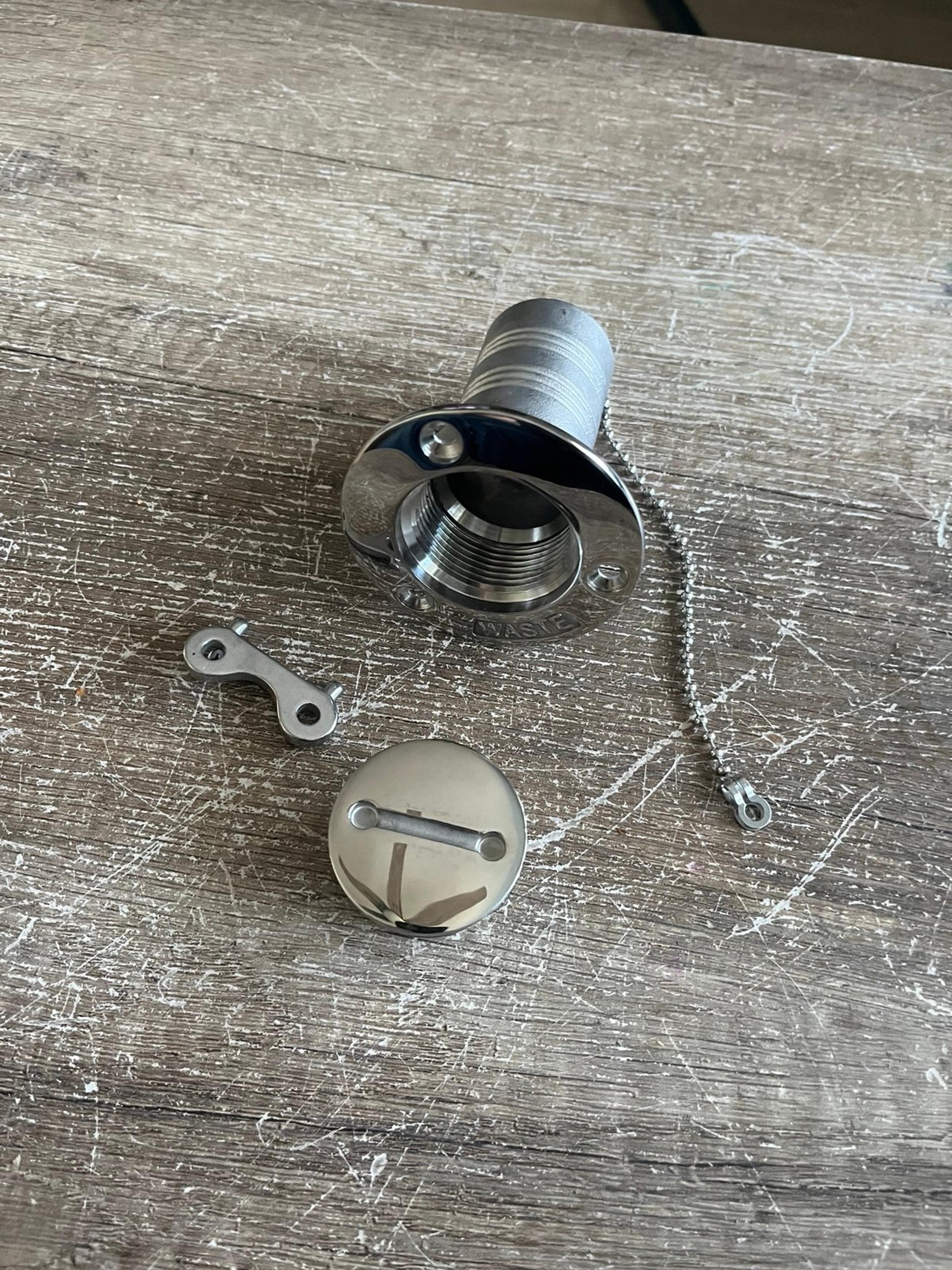 NRC&XRC NEW CASTING 1-1/2"(38mm) Boat Deck Fill/Filler with Key Cap Marine 316 S