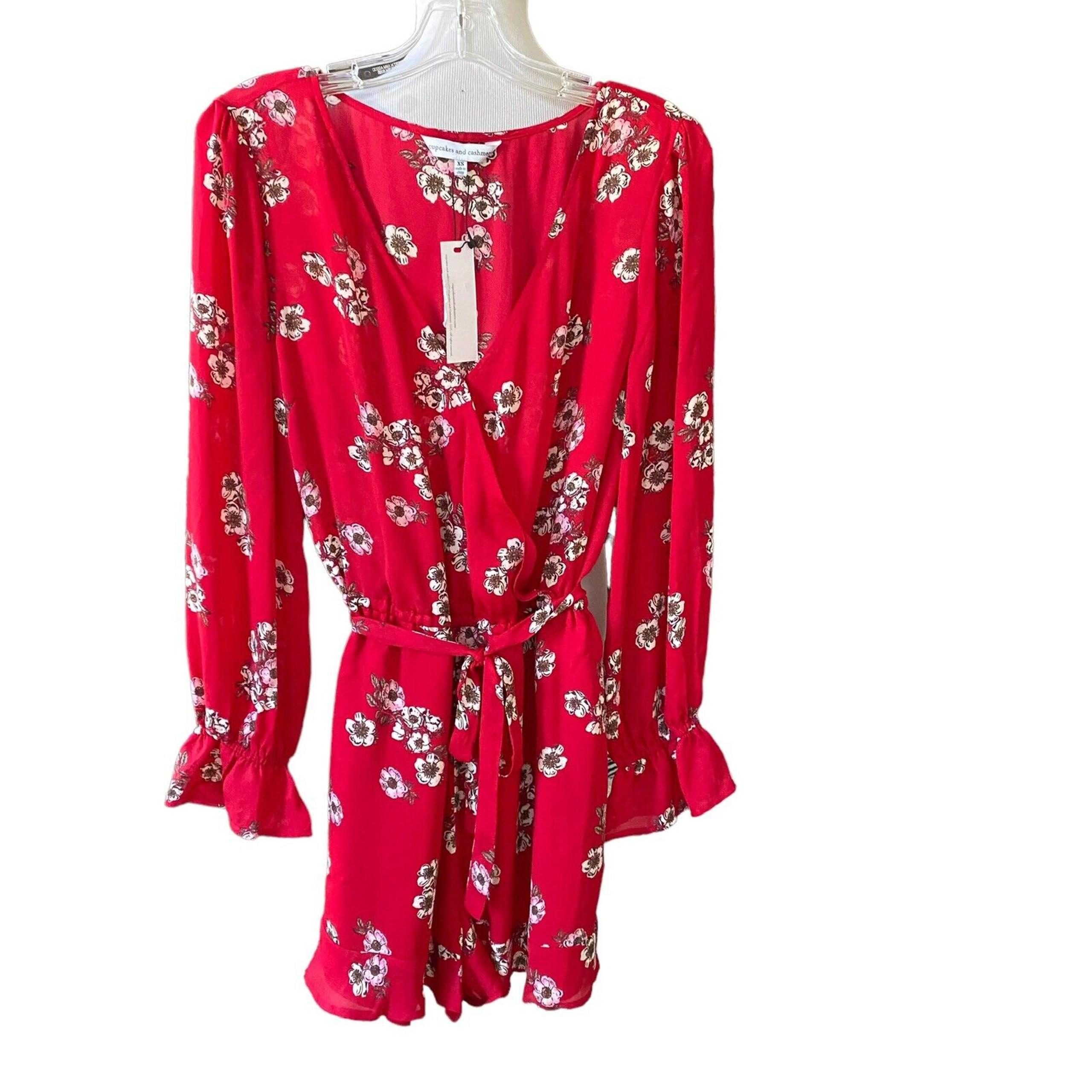 Cupcakes & Cashmere Women Red Romper Shorts Size XS V-neck NEW NWT