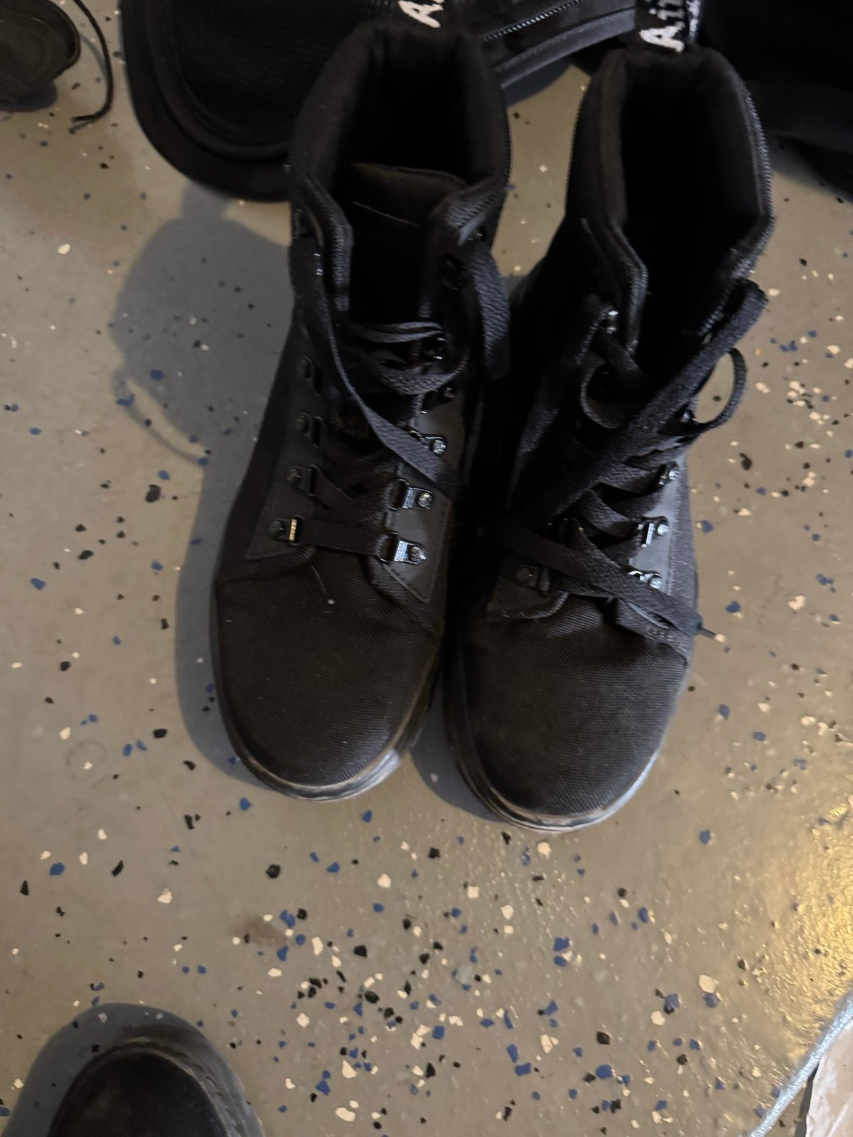 Black doc martens 8