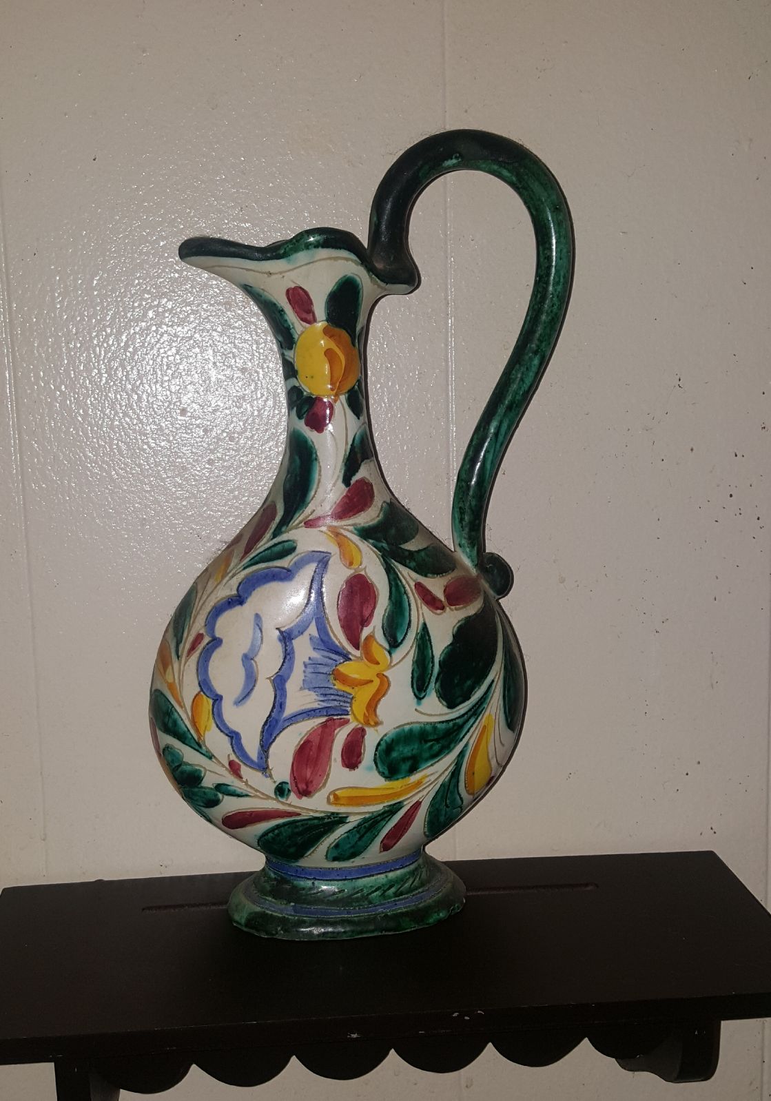 Pauls of Italy water vase, circa 1940