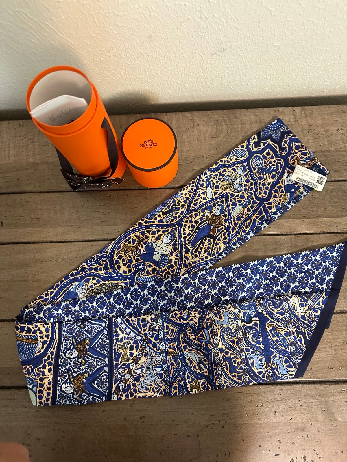 HERMES Twilly Slim Lalbhai Scarf