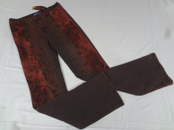 NWT BRAZIL ROXX BROWN DENIM JEANS FLORAL FLOWER DESIGN WOMENS SIZE 10 K63