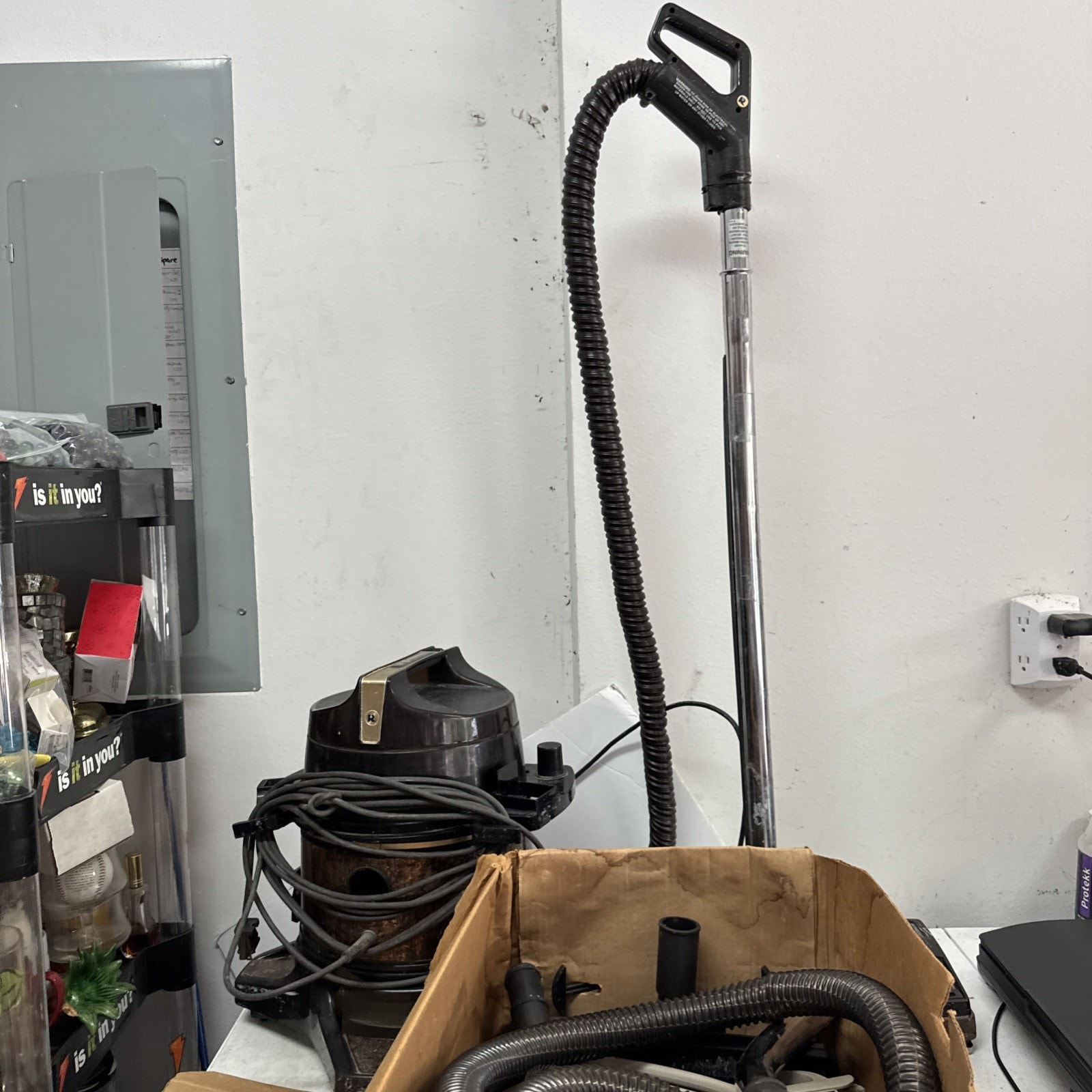 Rainbow SE Model DC4 Vacuum Cleaner W/Attachments & Accessories TESTED WORKS !!