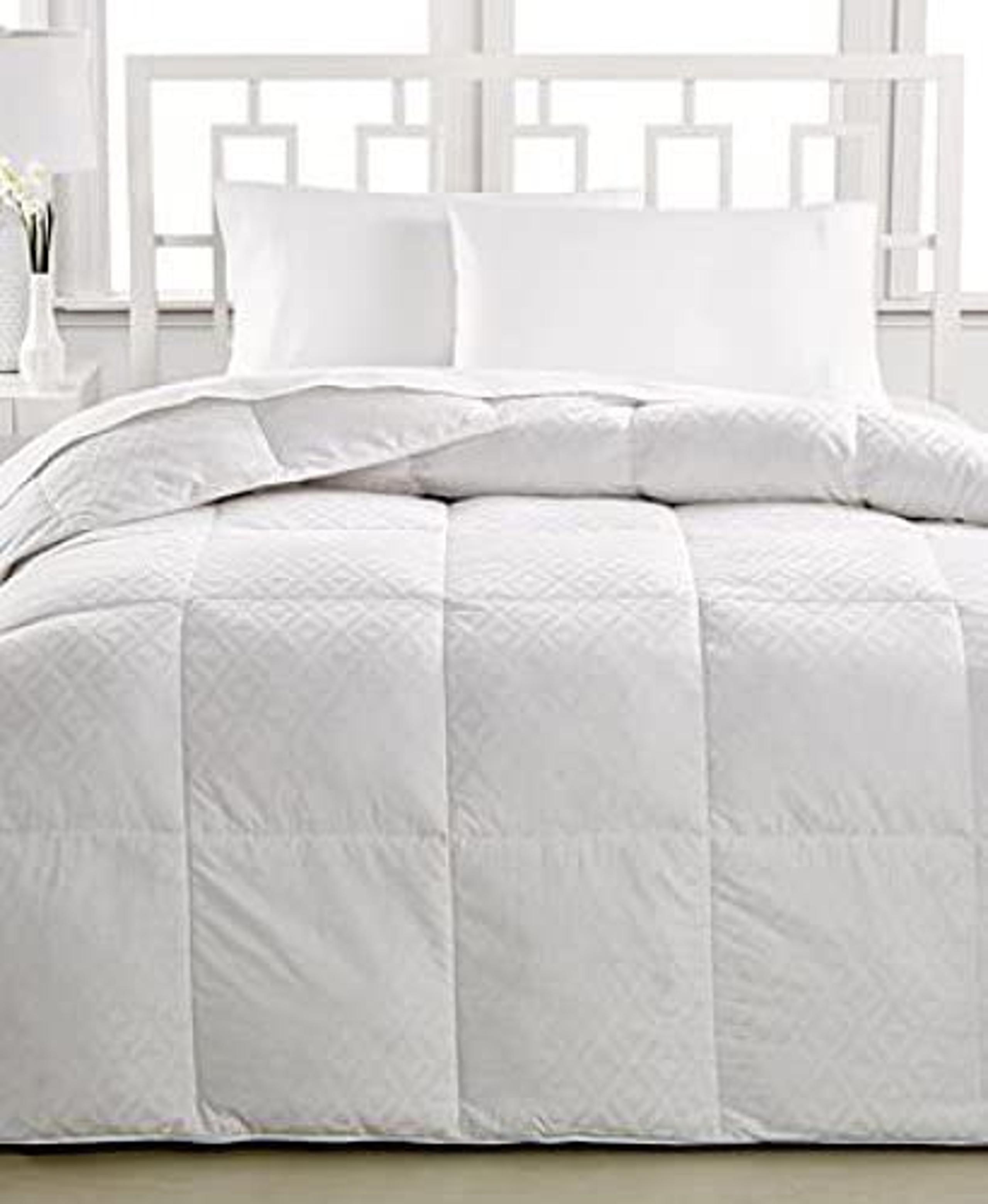 hotel collection| down alternative comfo