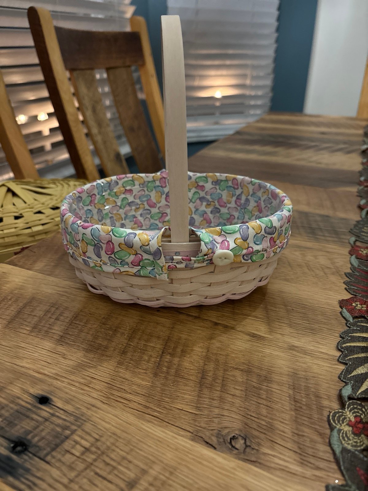 Longaberger 2001 Small Easter Basket.