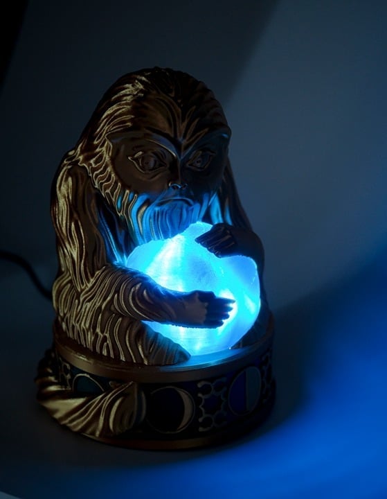 Mine Now Demiguise - Lamp - Hogwarts Legacy