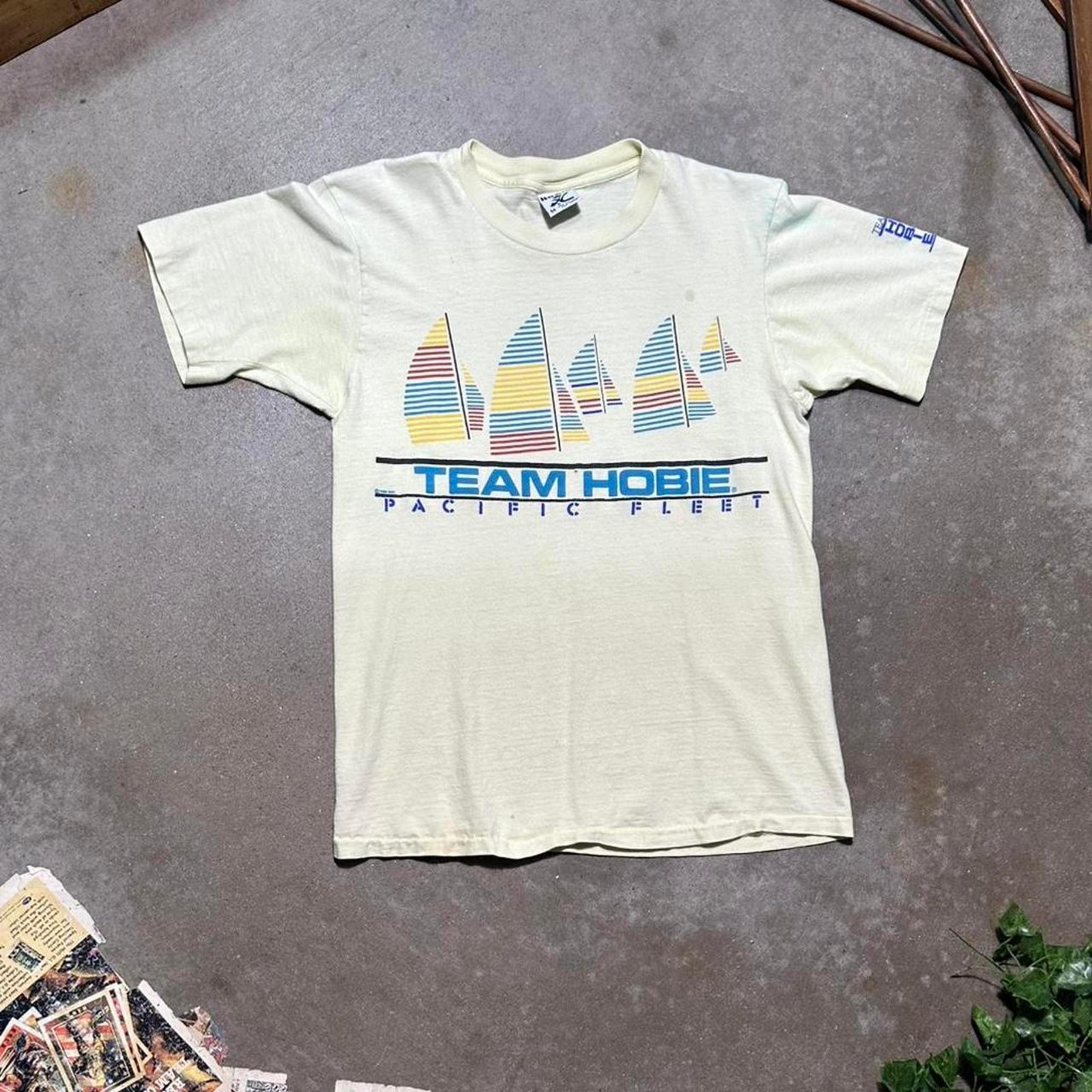 Vintage 80s Single Stitch Team Hobie Sailboat Surfer Tee Mens Small Ocean Shirt