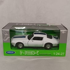 Welly 1972 Pontiac Firebird Trans AM White Die Cast Car 1:24 Scale 24075W