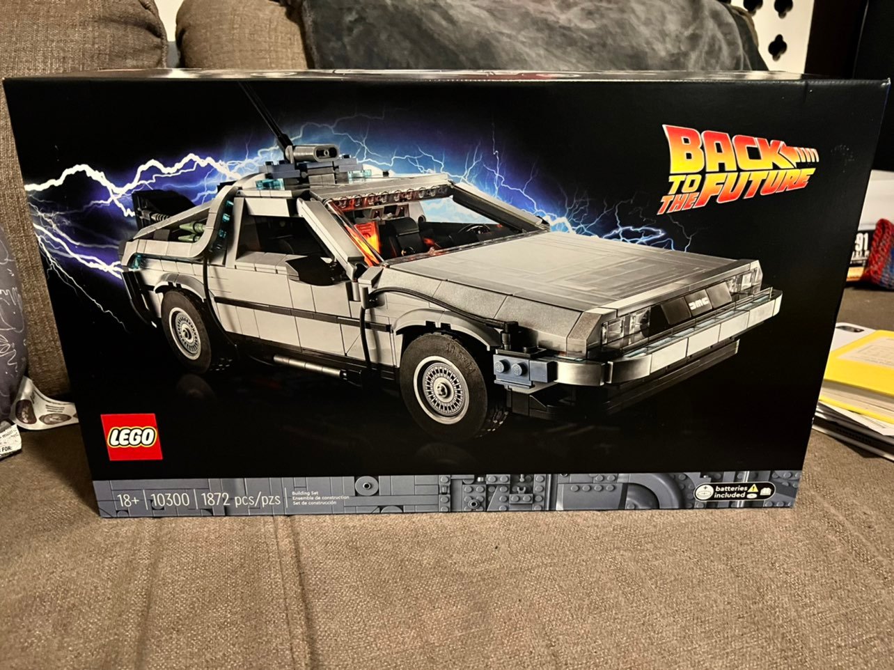 Lego delorean set 10300