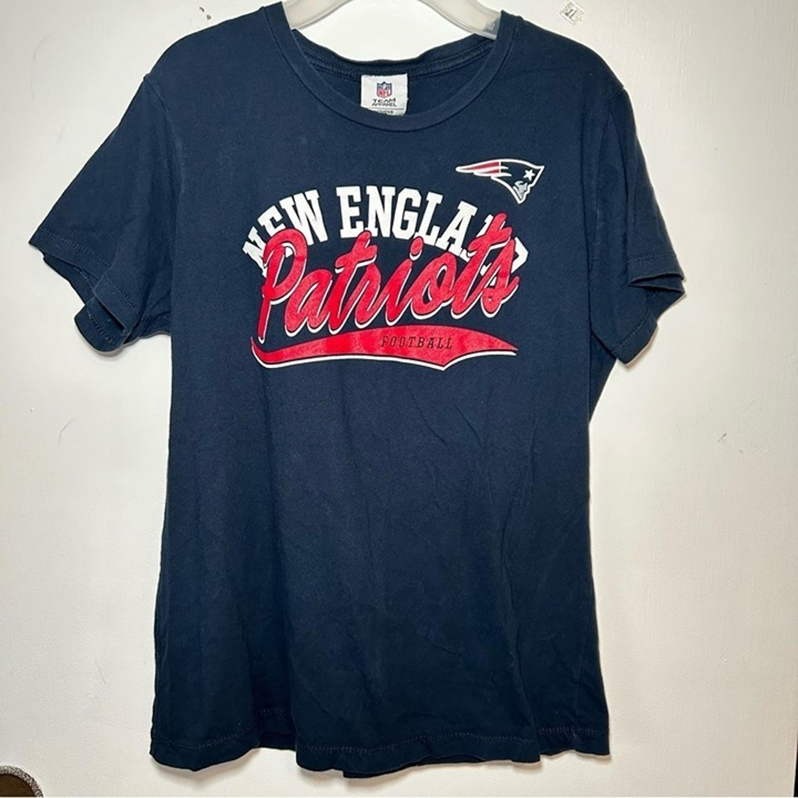NFL Team Apparel New England Patriots Women’s Short Sleeve T-Shirt Size Small