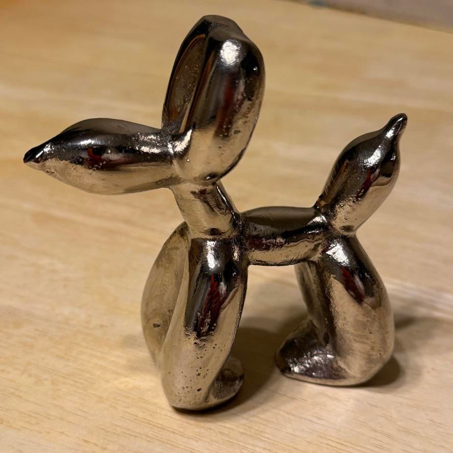 Stylish Balloon Dog Figurine - Silver Metal Art Paperweight