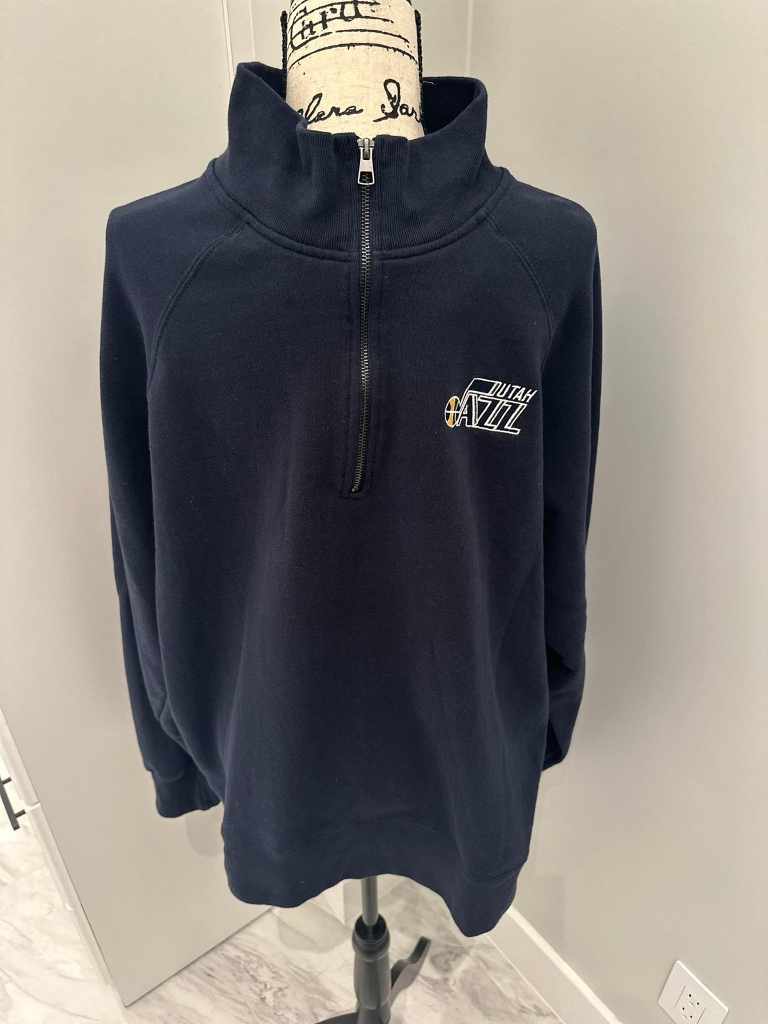 Men’s Utah Jazz Half-Zip Mock Neck Sweatshirt