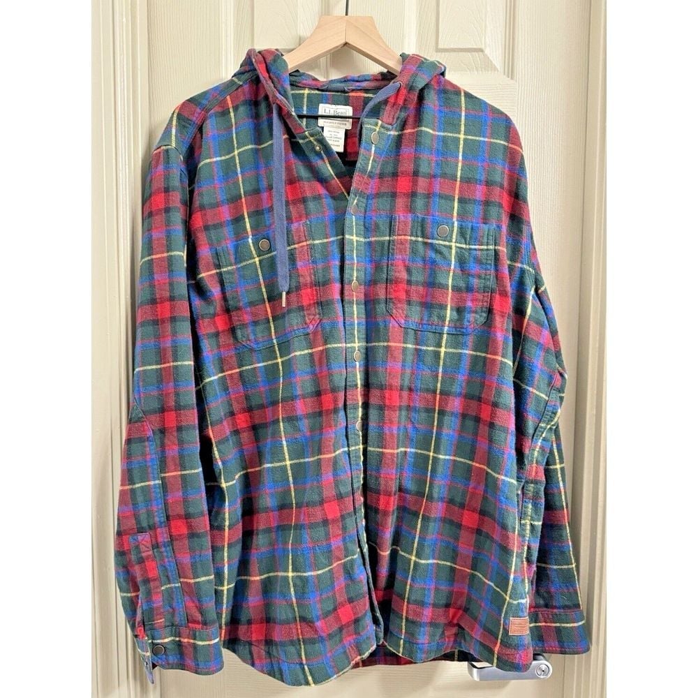 LL Bean Men's XL Scotch Plaid Flannel Hooded Shirt Slightly Fitted Black Tartan