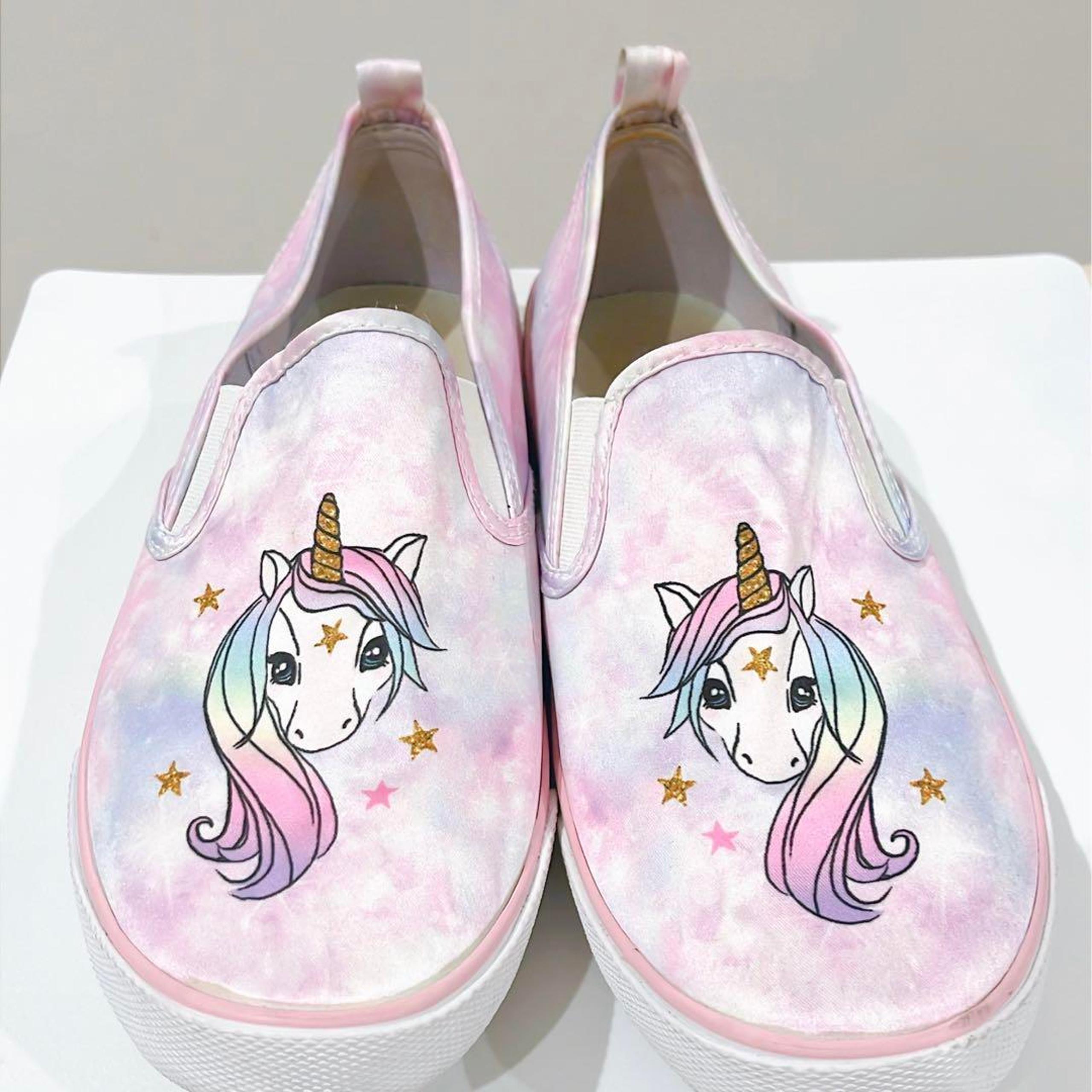 Handmade-style Slip-on Sneakers for Women, Size 24