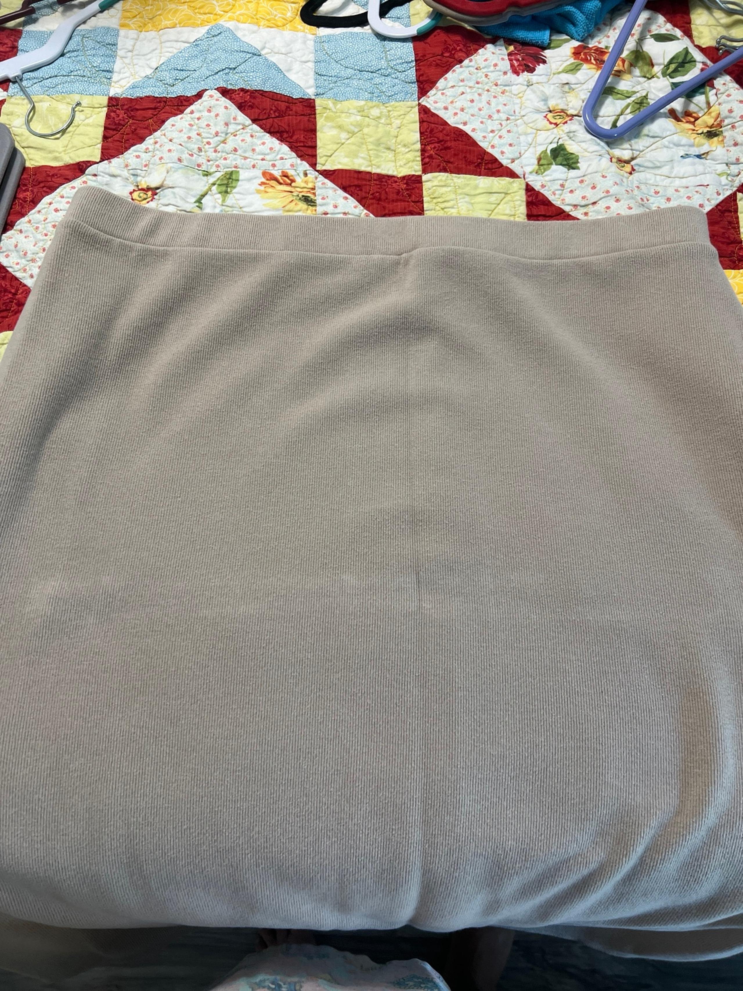 3 women’s size 3x skirts