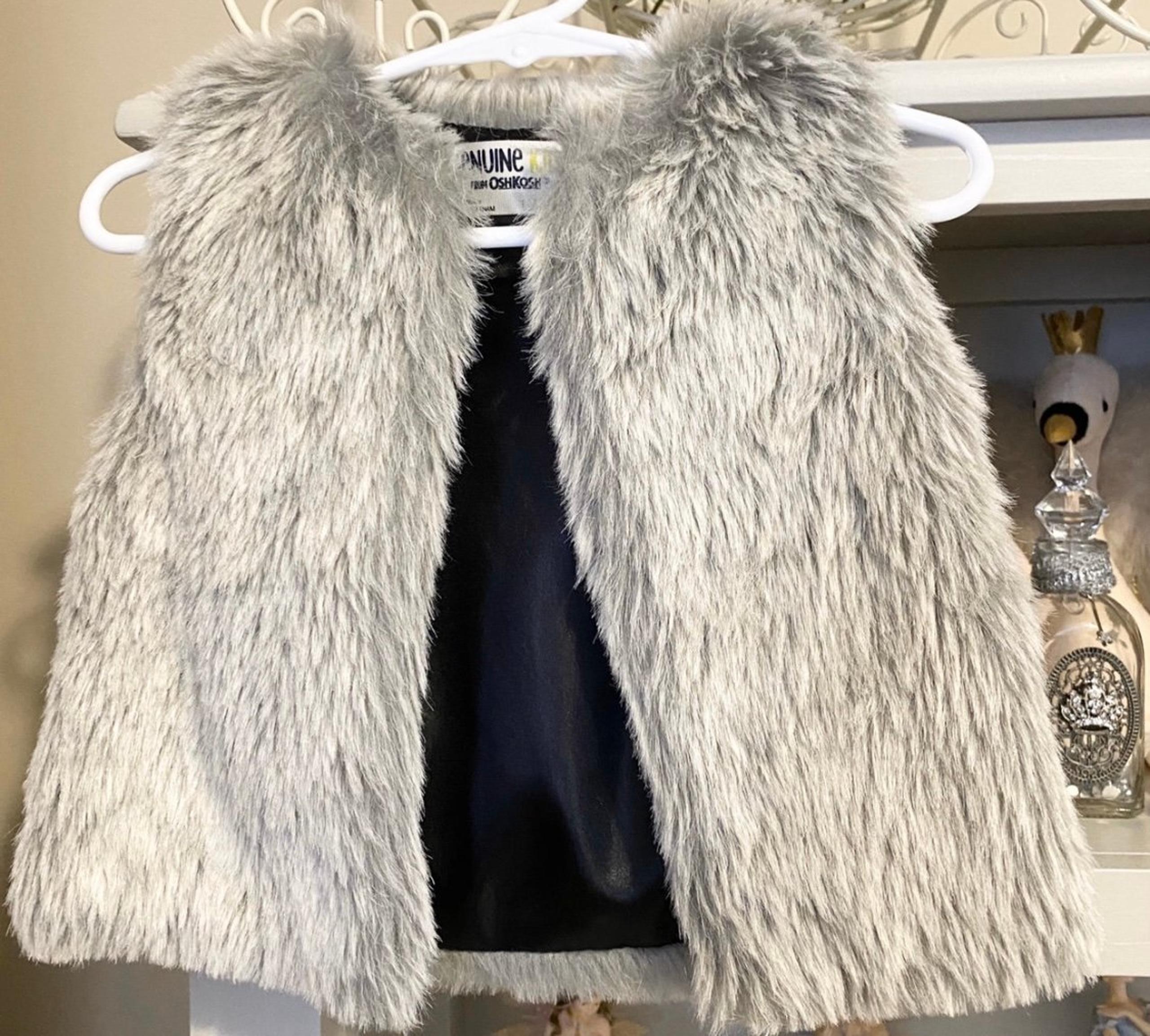 NWOT Genuine Kids By OshKosh Grey Faux Fur Vest Coat 12M 18M