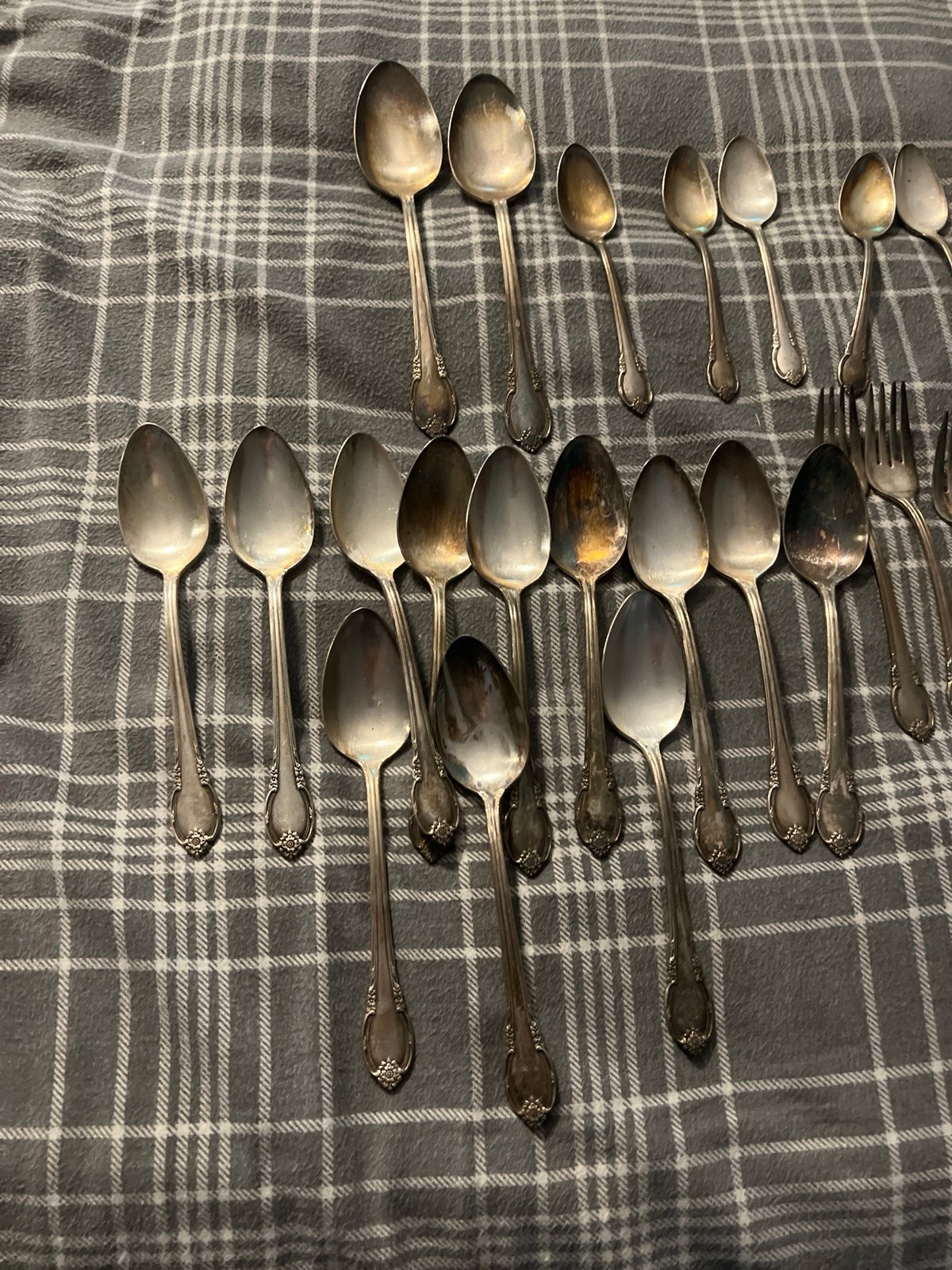 Vintage 1847 Roger Bros Remembrance Silver Utensil Lot