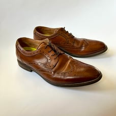 Florsheim Oxford wingtip dress shoes