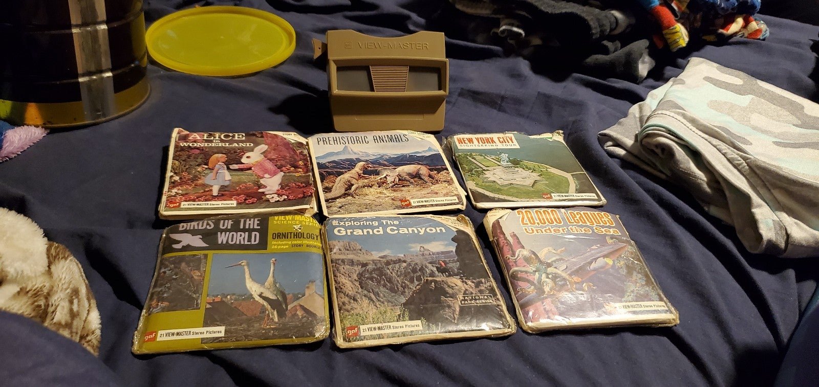 Vintage view master with slides