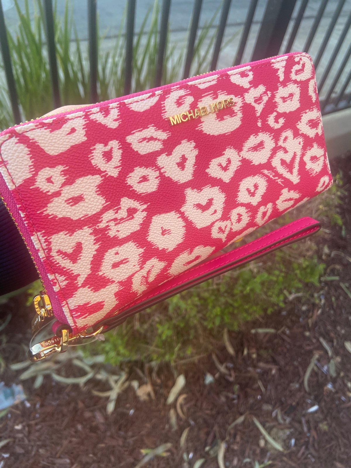 Michael Kors Pink Heart Continental Wallet