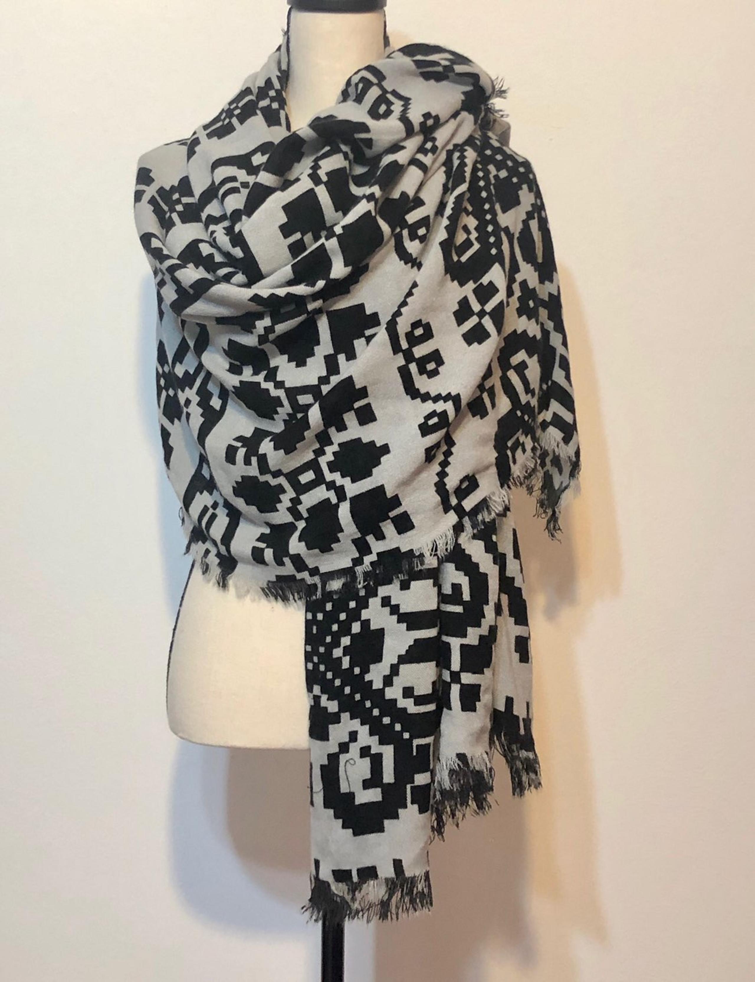 Michael Stars fashion shawl scarf