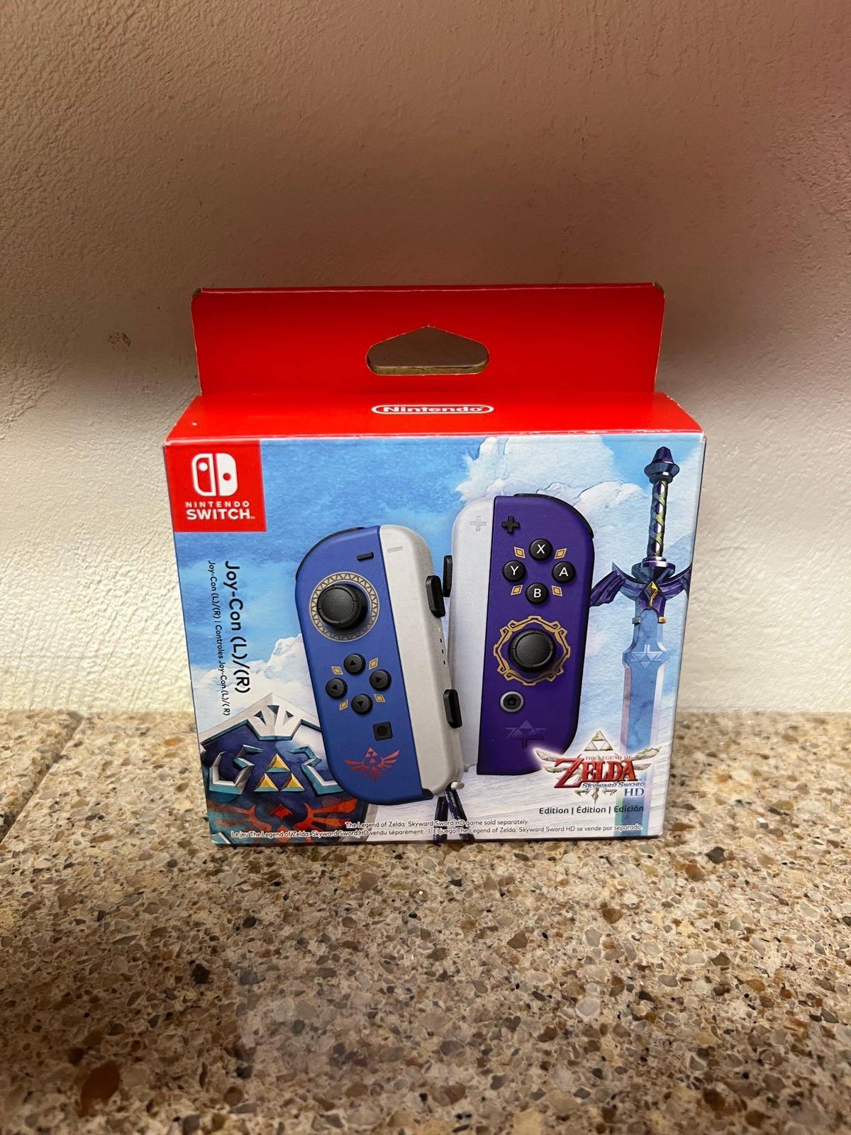 Nintendo Switch Joy-con The Legend of Zelda Skyward Sword Edition