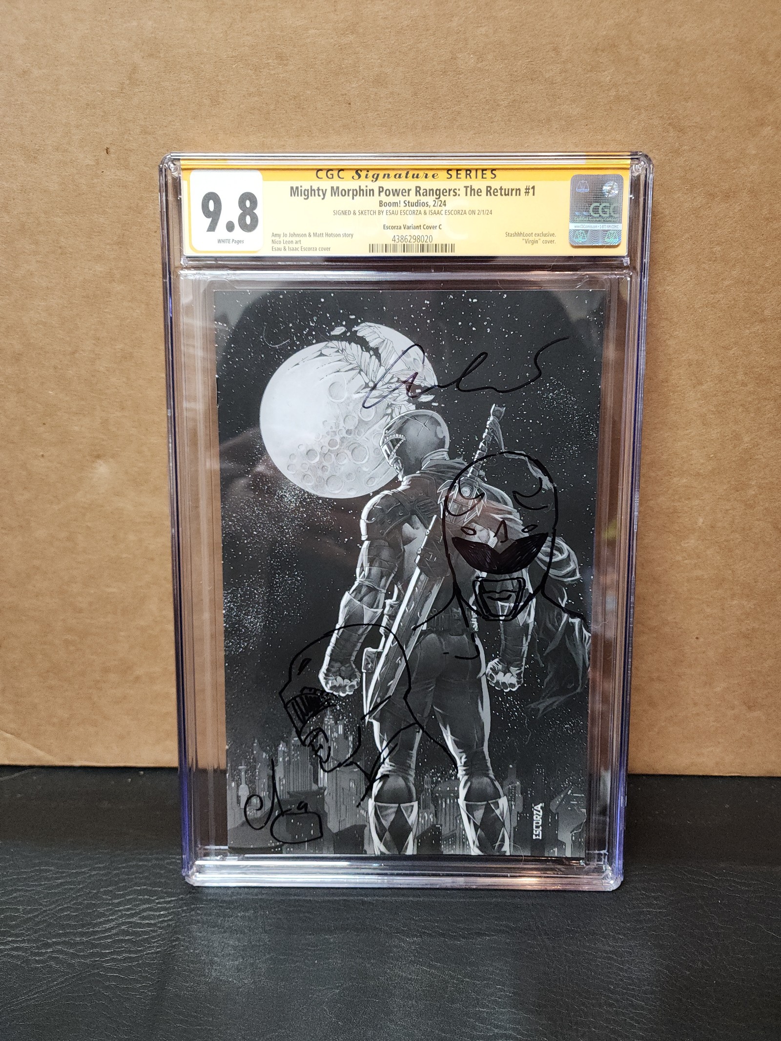 Mighty Morphin Power Rangers The Return #1 Red Moon Megacon Exclusive CGC 9.8