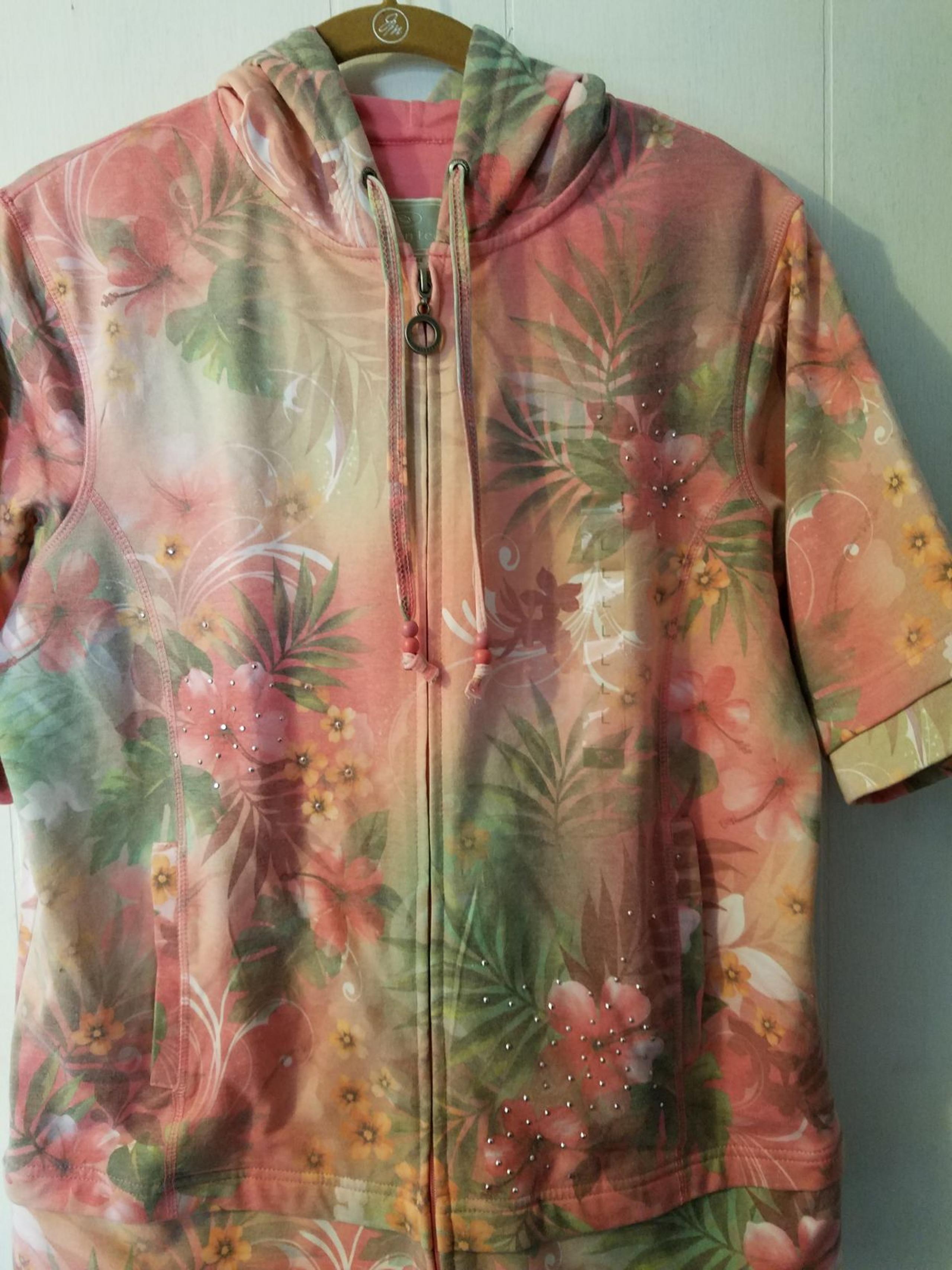 Green Tea Short Sleeve Hoodie Jacket L